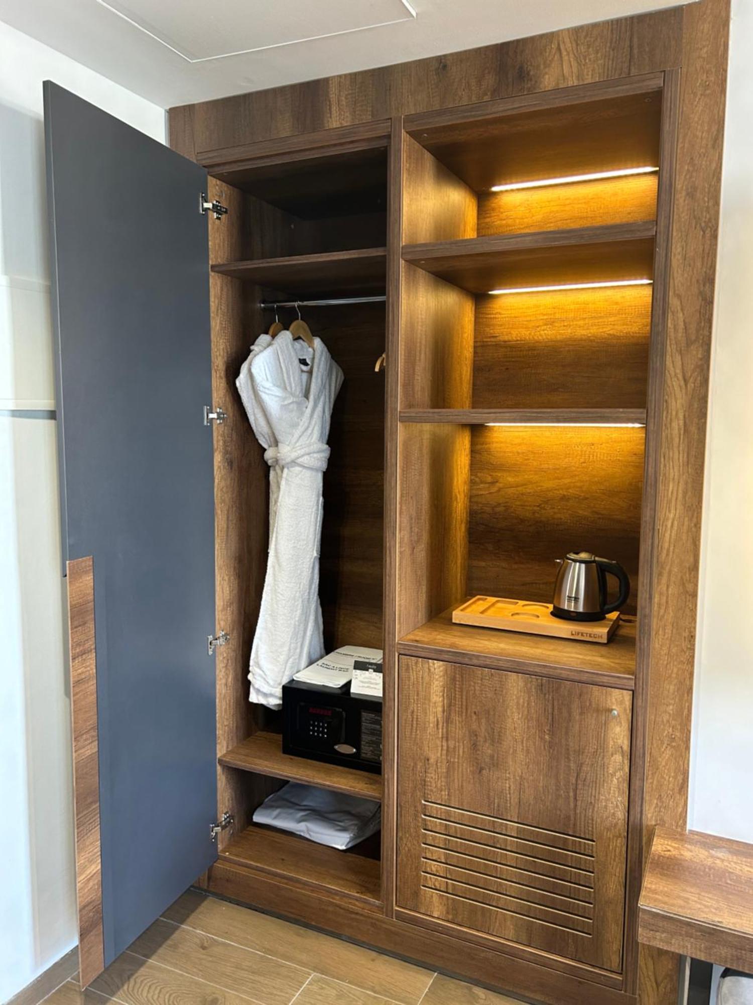 Executive Boutique Hotel 라바트 외부 사진