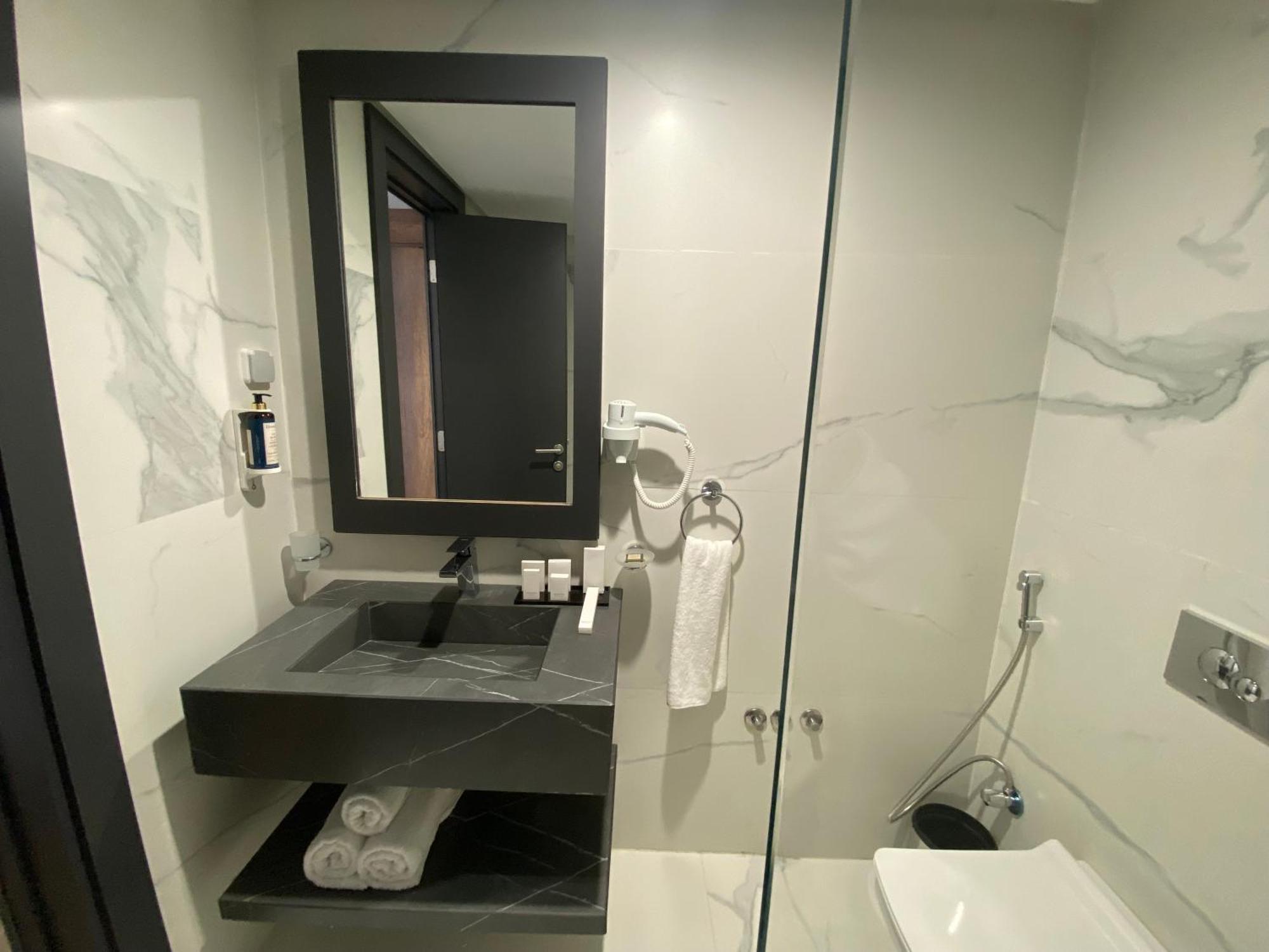 Executive Boutique Hotel 라바트 외부 사진
